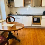 Appartement Schloss Huerbel Storchennest-appartement - Luxury The Stork Nest *