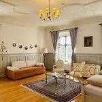 Appartement Schloss Huerbel Storchennest-appartement - Luxury The Stork Nest