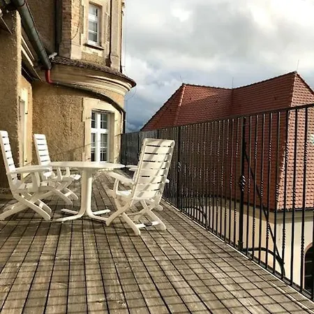 شقة Schloss Huerbel Storchennest-appartement - Luxury The Stork Nest Gutenzell-Hürbel