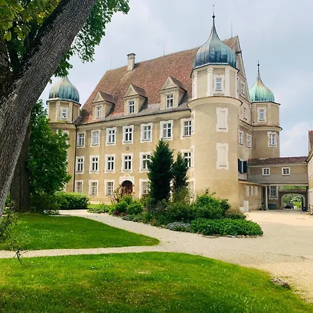 Schloss Huerbel Storchennest-appartement - Luxury The Stork Nest Gutenzell-Hürbel